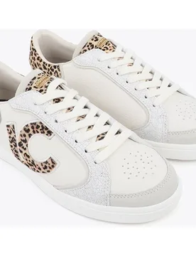 Zapatillas con cuña de mujer interna con detalles animal print - Lola Casademunt - FashionsVida