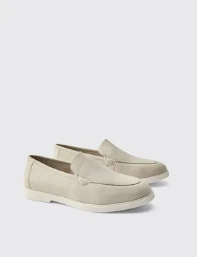 Herren Kunstwildleder-Loafer Stone Größe 10 - boohooMAN - FashionsVida