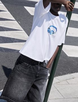 T-Shirt Stwd Con Grafica Cuffie