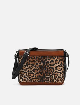 Belindas Umhängetasche mit Animal-Print ED