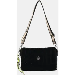 Crossbody compacto en nylon acolchado con solapa y correa ajustable