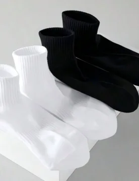 Calcetines deportivos de tobillo de unicolor minimalistas versátiles y casuales - Shein - FashionsVida