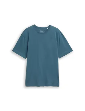 Relaxed solid t-shirt male