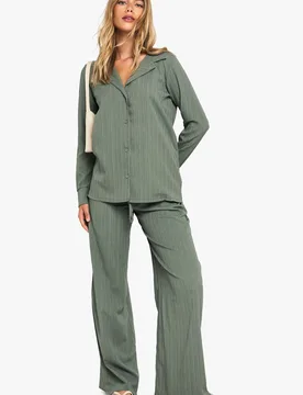 Womens Crinkle Oversized Shirt & Trouser Co-Ord - Khaki - Size 6 Uk - Boohoo - FashionsVida