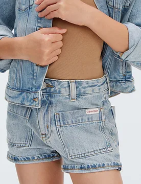 Short in denim lavaggio chiaro stone washed con tasche - Calvin Klein - FashionsVida