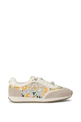 Lala' Trainers - Light Beige - Size: 8