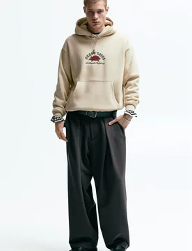Guns N' Roses Hoodie (Size: ) - Pull&bear - FashionsVida