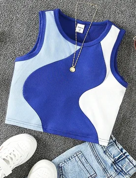 Chica preadolescente Top tank de color combinado tejido de canalé - Shein - FashionsVida