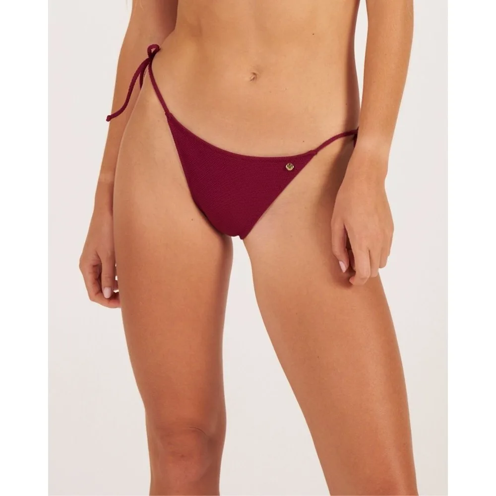 Braga de bikini semibrasileña con lazos en tejido piqué - Bohodot - FashionsVida