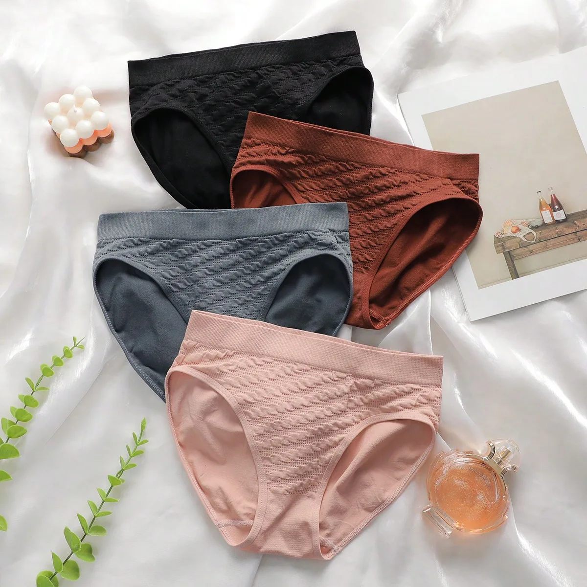 Piezas Bragas unicolor sin costuras - Shein - FashionsVida