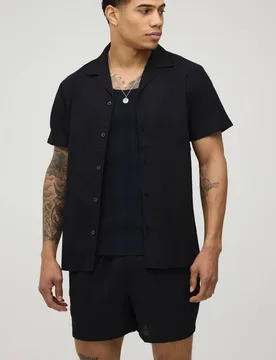 Herren Urlaubs-Leinenmischung Regular Hemd & Entspannte Shorts Set Black Größe Small - boohooMAN - FashionsVida