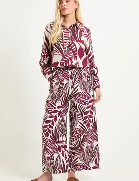 Women's Petite Tropical Print Wide Leg Trouser in Ivory Size: 10 - Ivory - Size: 10 - Wallis - FashionsVida