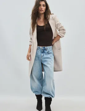 Midi-Mantel mit Knopf Ecru XS - Stradivarius - FashionsVida