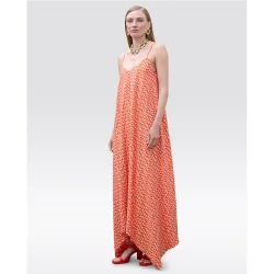Vestido largo de tirantes estampado con cuello pico
