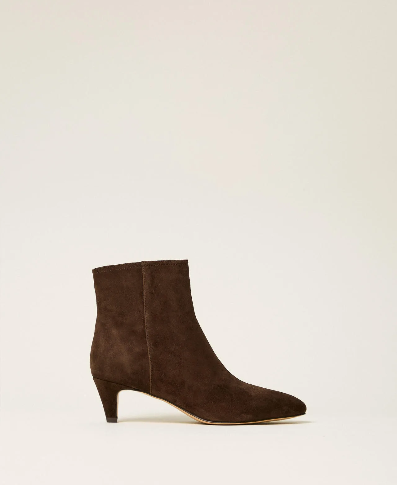 Twinset Bottines en cuir velours - TWINSET - FashionsVida