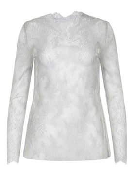 Top realizzato in pizzo