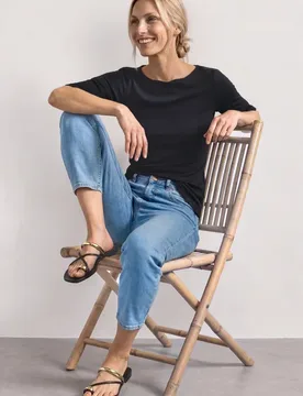 T-Shirt mit Wavy Neckline in Unifarbe female Schwarz - Street One - FashionsVida