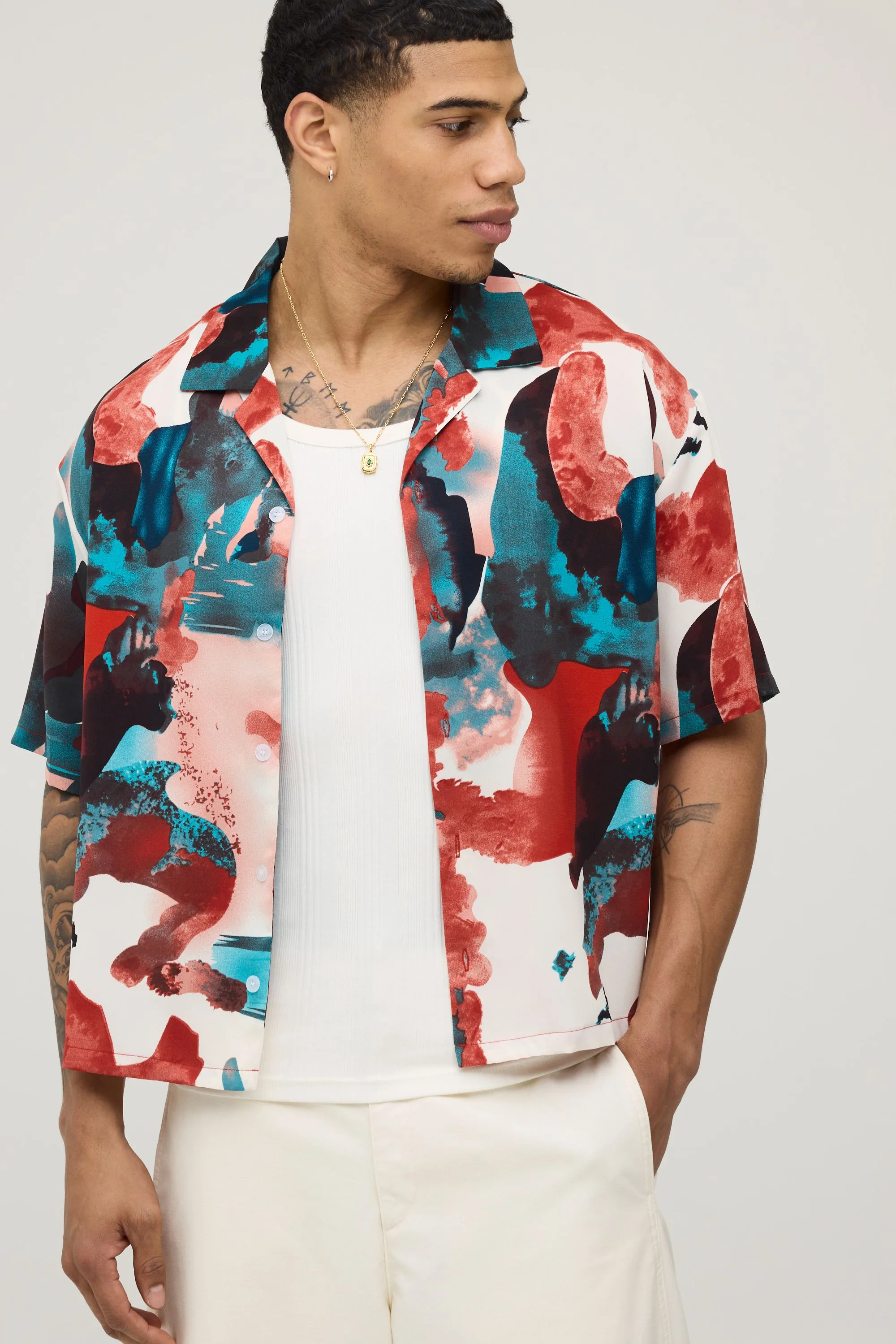 Mens Oversized Boxy Distorted Print Shirt - Red - Size X-Large - boohooMAN - FashionsVida
