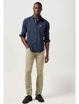 Camisa de hombre un bolsillo de corte regular - Wrangler - FashionsVida