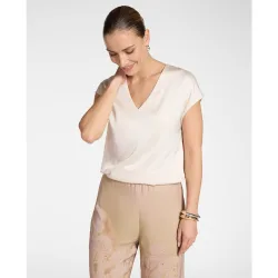 Blusa de mujer de satén con cuello de pico