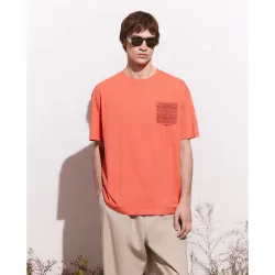 Camiseta manga corta bolsillo print geométrico de hombre