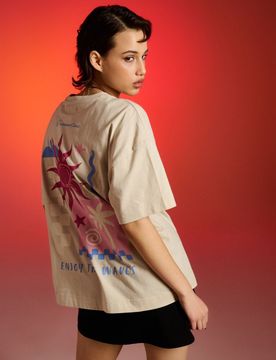 T-shirt in cotone con stampa sul retro - nude