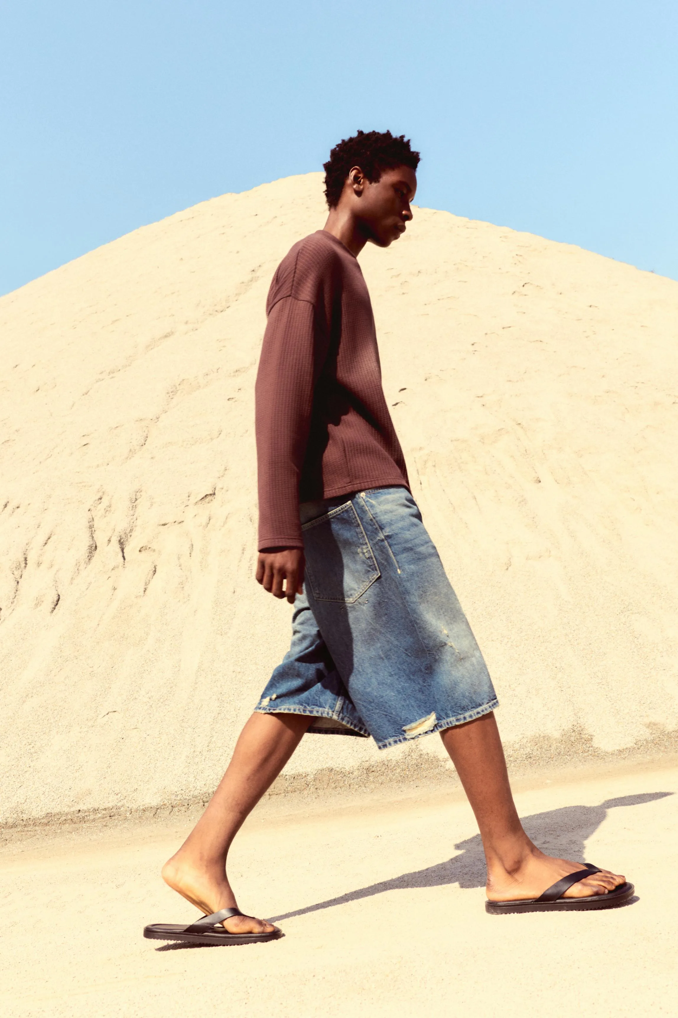 Ripped Detail Jorts (Size: ) - Pull&bear - FashionsVida