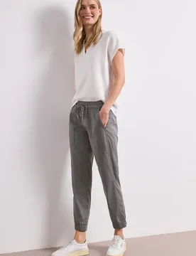 Slim Leg Hose in leichter Qualität female Grau