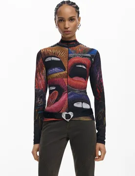 Camiseta de mujer manga larga cuello alto - Desigual - FashionsVida