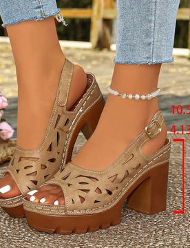 Par de nuevas sandalias de tacón alto cómodas y versátiles, adecuadas para salir, vacaciones y fiestas