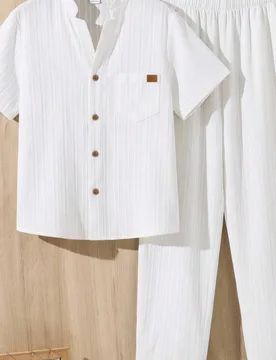 Piezas Camisa de manga corta blanca holgada de cuello alto abierto y pantalones rectos holgados de tejido para niños/preadolescentes, conjunto inform - Shein - FashionsVida