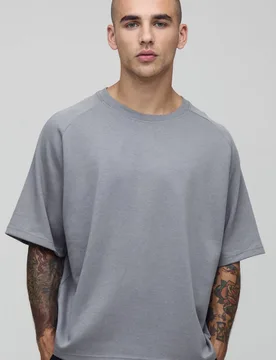 Men's Oversized Boxy Premium Interlock T-Shirt Charcoal Size Small Charcoal S - boohooMAN - FashionsVida
