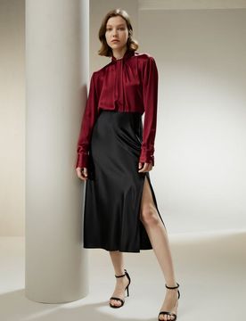 Maglia in Seta Barbados Ciliegia con Pieghe | Elegante e Minimalista | Taglia 48