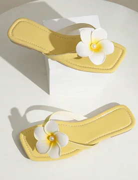 Sandalias de mujer con flor de plumeria y tira entre los dedos, chanclas planas de punta cuadrada, zapatos de playa y vacaciones de verano, estilo boh - Shein - FashionsVida