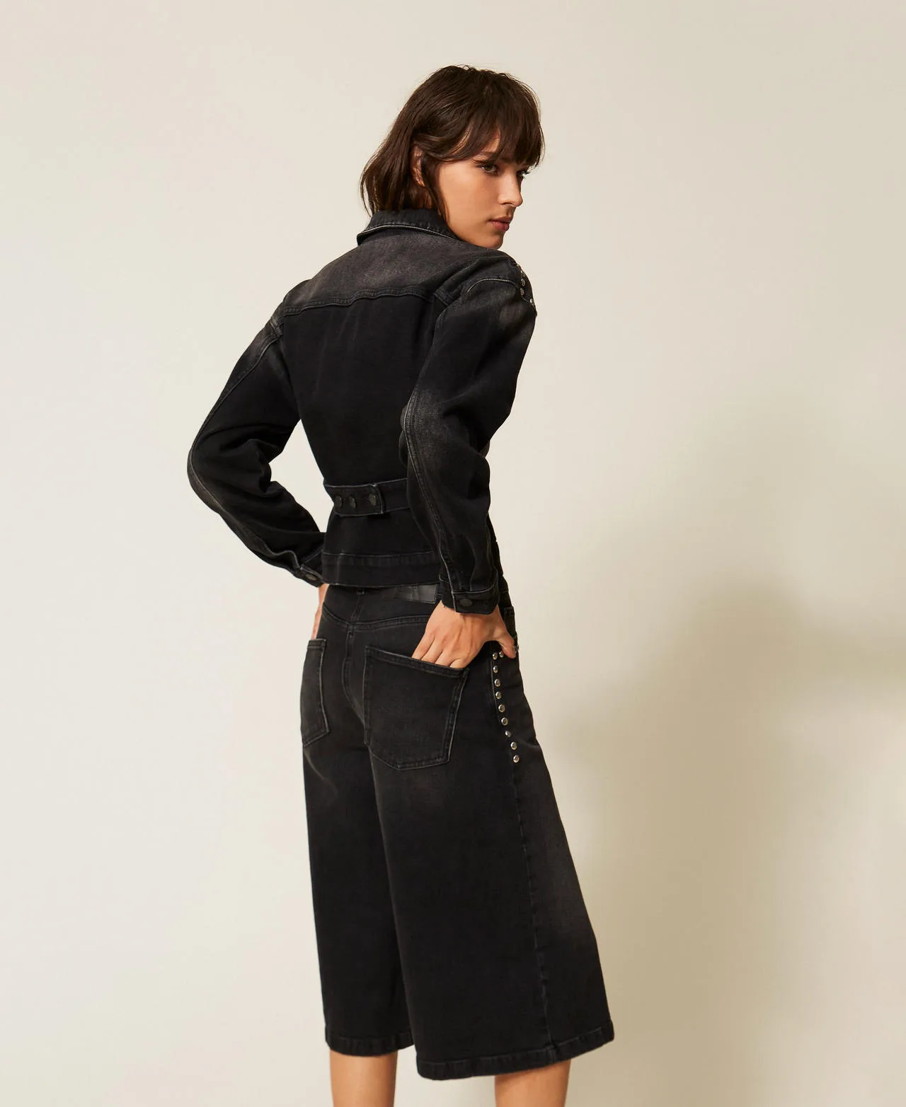 Bermuda en jean avec cabochons - Actitude by Twinset - FashionsVida