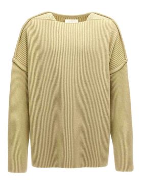 Maglione con scollo geometrico