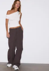 Asymmetrisches Shirt mit Knöpfen Ecru XL