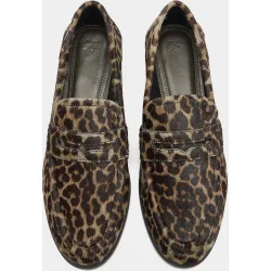 Mocasines planos de mujer de piel con diseño animal print