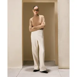 Pantalón de mujer con botones