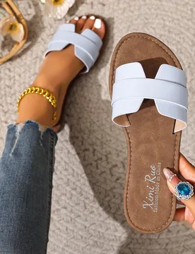 Nuevas sandalias de moda con forma de H para mujer, primavera/verano, negras/beige/marrón, planas con relieve, casuales para playa, esencial para vac - Shein - FashionsVida