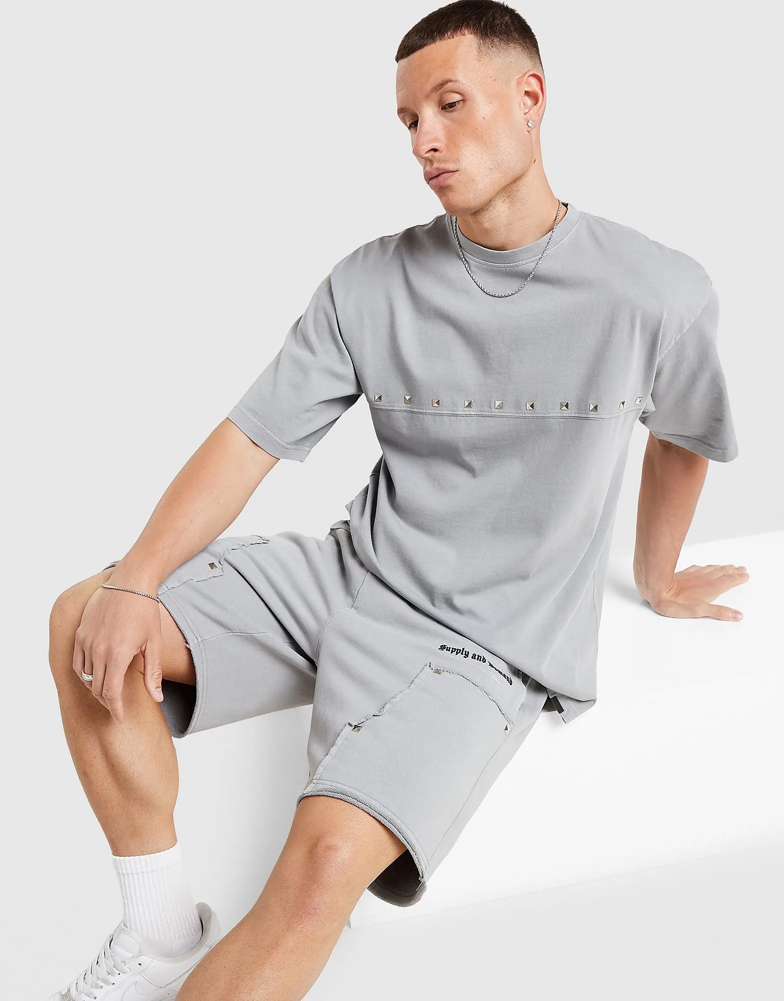 Rock Shorts - Herren, Grau - male - Size: L - Supply & Demand - FashionsVida