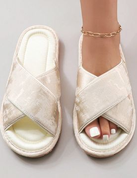Nuevas Pantuflas de Casa para Mujer Estilo Chino Bordadas en Satén con Diseño Cruzado Cómodas & Elegantes, Antideslizantes, Pantuflas de Novia
