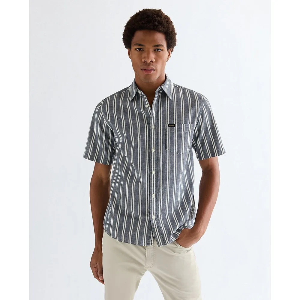 Camisa de hombre a rayas de corte regular - Wrangler - FashionsVida