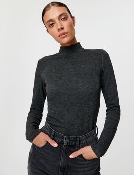 Blusa con colletto rialzato - grigio scuro