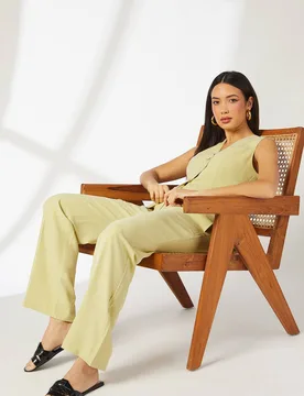 Women's Pleat Detail Straight Leg Trousers in Chartreuse Size: 18 - Chartreuse - Size: 18 - Debenhams - FashionsVida