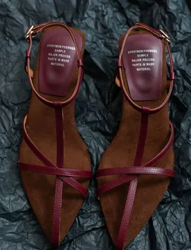 Sandalias de tacón alto de cuña con punta fina, elegantes y versátiles, de estilo minimalista francés, para mujer, 2025 [Punta fina, con aproximad - Shein - FashionsVida