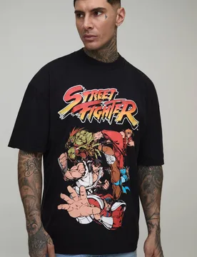 Herren Tall Oversized Street Fighter Lizenz Acid Wash Bedrucktes T-Shirt Washed Black Größe Small - boohooMAN - FashionsVida
