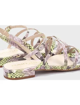 Sandalias planas de mujer de piel con cierre de hebilla en color - Martinelli - FashionsVida