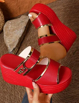 Sandalias de cuña para mujer, rojas, de punta abierta, de moda, para exteriores, con decoración metálica, plataforma de suela gruesa, versátiles y - Shein - FashionsVida