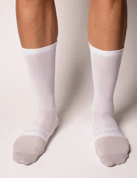 Calcetines de ciclismo White-Grey Evo - Ouar - FashionsVida